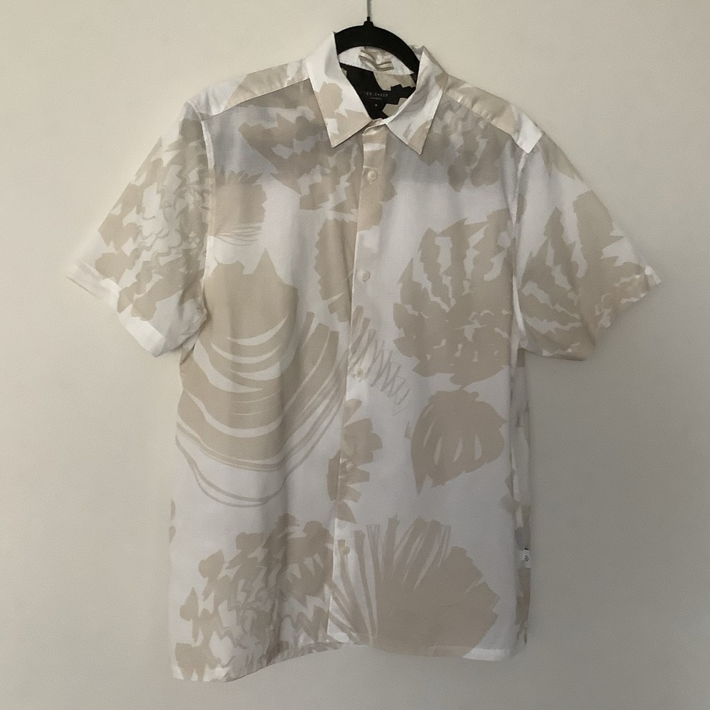 Ted Baker London Men’s Floral Button Up Shirt Beige Cream Tropical Medium